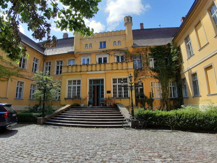 Schloss Wartin, Germany